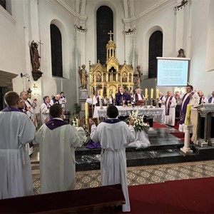 Biskup Gorski predvodio misu za pokojnog samoborskog župnika mons. Ivana Horvata